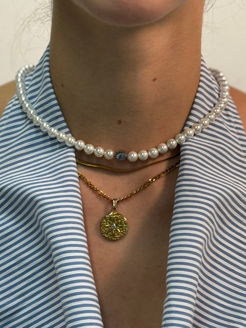 Women Necklace (collar)